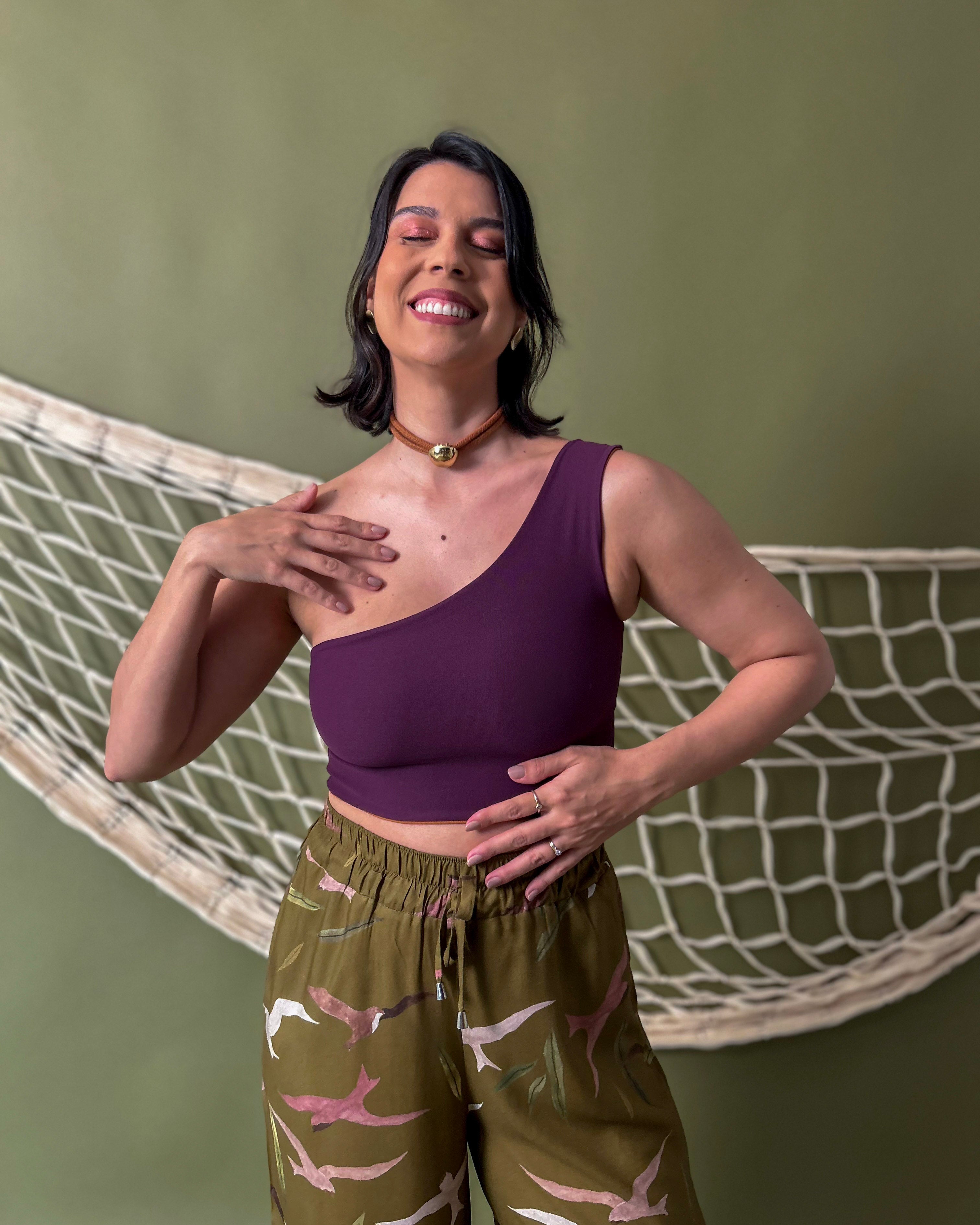 Top Ombro Só Caramelo + Berinjela