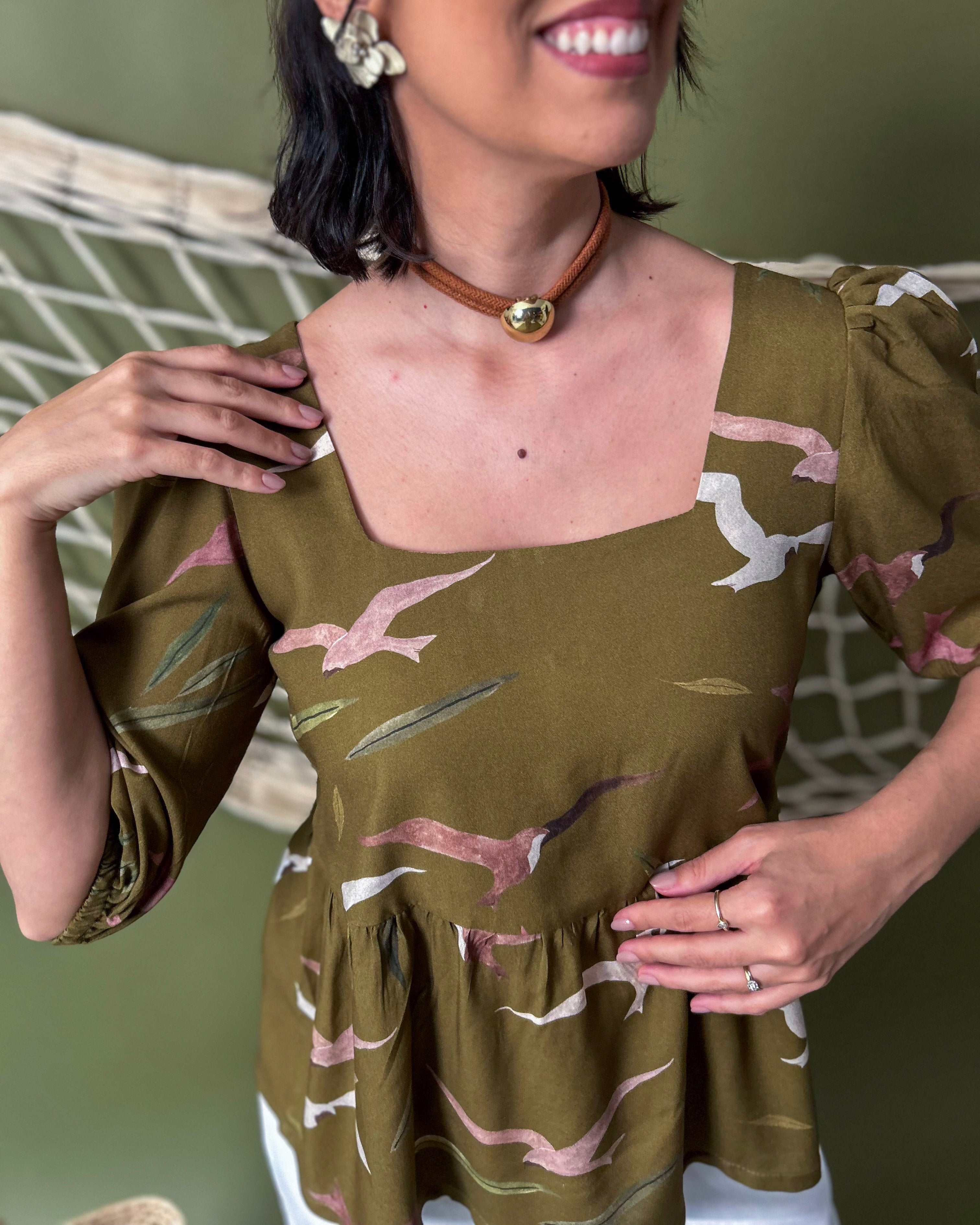 Blusa Babados Revoada Oliva